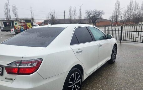 Toyota Camry, 2017 год, 1 950 000 рублей, 3 фотография
