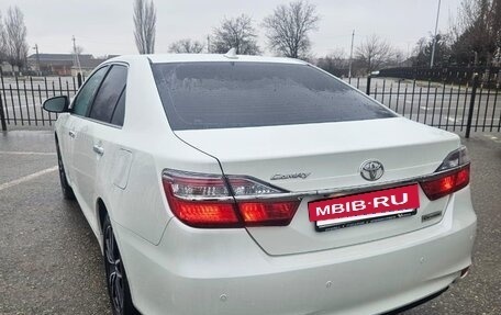 Toyota Camry, 2017 год, 1 950 000 рублей, 2 фотография