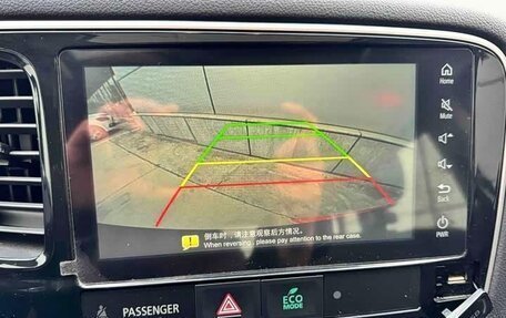 Mitsubishi Outlander III рестайлинг 3, 2022 год, 2 180 000 рублей, 9 фотография