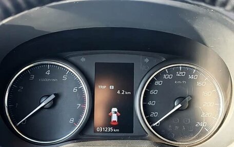 Mitsubishi Outlander III рестайлинг 3, 2022 год, 2 180 000 рублей, 8 фотография