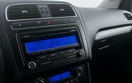 Volkswagen Polo VI (EU Market), 2011 год, 829 000 рублей, 12 фотография