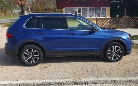 Volkswagen Tiguan II, 2019 год, 2 500 000 рублей, 22 фотография