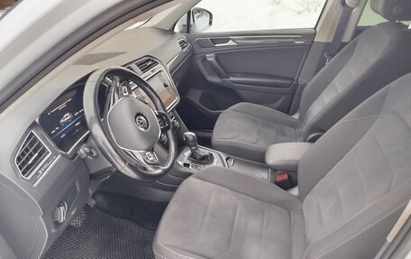 Volkswagen Tiguan II, 2017 год, 2 100 000 рублей, 4 фотография