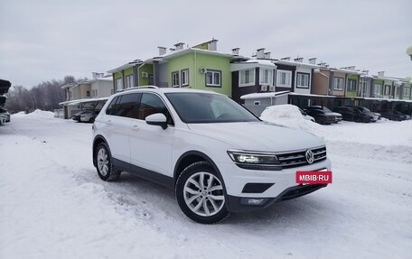 Volkswagen Tiguan II, 2017 год, 2 100 000 рублей, 8 фотография