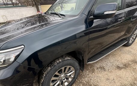 Toyota Land Cruiser Prado 150 рестайлинг 2, 2018 год, 4 700 000 рублей, 9 фотография