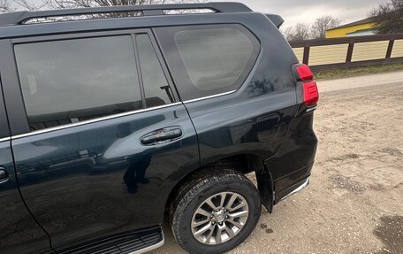 Toyota Land Cruiser Prado 150 рестайлинг 2, 2018 год, 4 700 000 рублей, 11 фотография