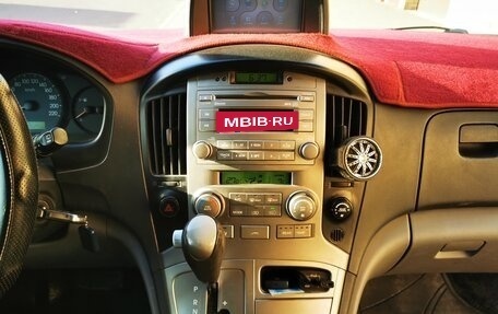 Hyundai Grand Starex Grand Starex I рестайлинг 2, 2011 год, 1 700 000 рублей, 10 фотография