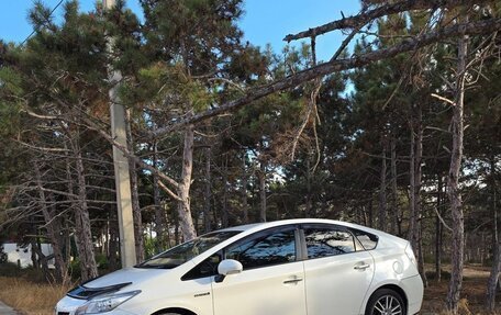 Toyota Prius, 2013 год, 1 083 000 рублей, 8 фотография