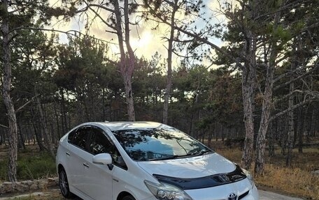 Toyota Prius, 2013 год, 1 083 000 рублей, 2 фотография