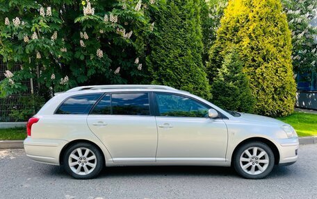 Toyota Avensis III рестайлинг, 2004 год, 620 000 рублей, 4 фотография