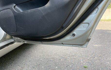 Toyota Avensis III рестайлинг, 2004 год, 620 000 рублей, 11 фотография