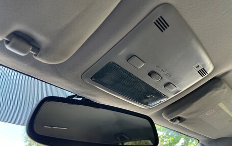 Toyota Avensis III рестайлинг, 2004 год, 620 000 рублей, 18 фотография