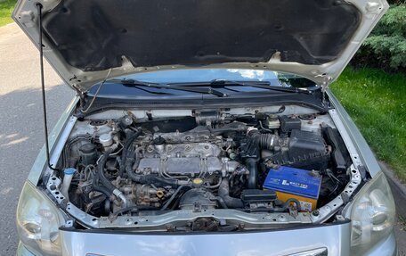 Toyota Avensis III рестайлинг, 2004 год, 620 000 рублей, 28 фотография