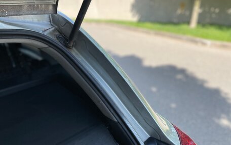 Toyota Avensis III рестайлинг, 2004 год, 620 000 рублей, 24 фотография