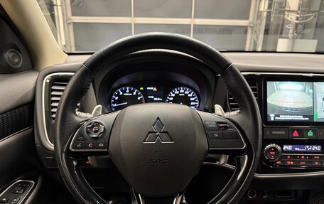 Mitsubishi Outlander III рестайлинг 3, 2022 год, 2 500 000 рублей, 18 фотография