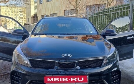 KIA Rio IV, 2021 год, 1 400 000 рублей, 1 фотография