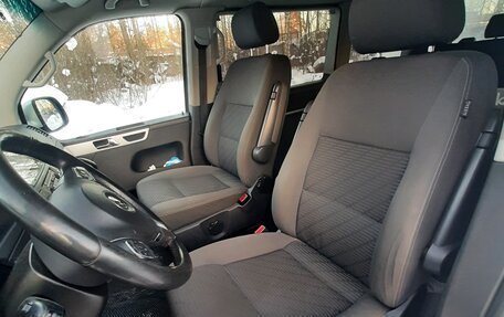 Volkswagen Multivan T5, 2009 год, 1 980 000 рублей, 1 фотография