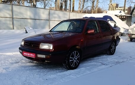 Volkswagen Vento, 1993 год, 120 000 рублей, 1 фотография