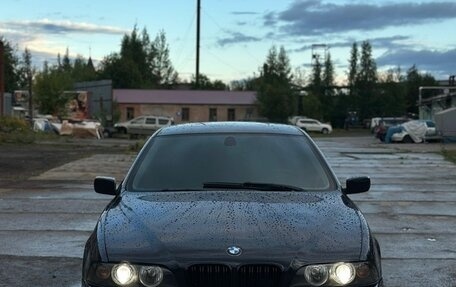 BMW 5 серия, 2000 год, 550 000 рублей, 1 фотография