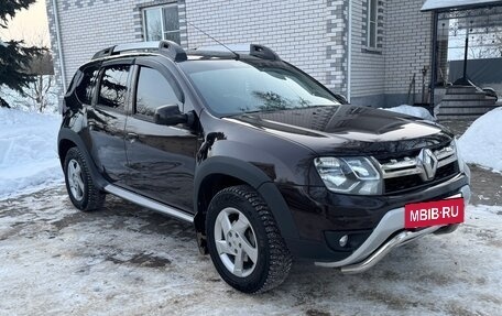 Renault Duster I рестайлинг, 2017 год, 1 370 000 рублей, 2 фотография