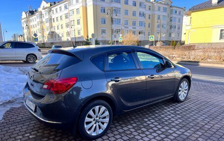 Opel Astra J, 2013 год, 650 000 рублей, 2 фотография