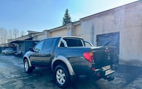 Mitsubishi L200 IV рестайлинг, 2011 год, 1 290 000 рублей, 6 фотография