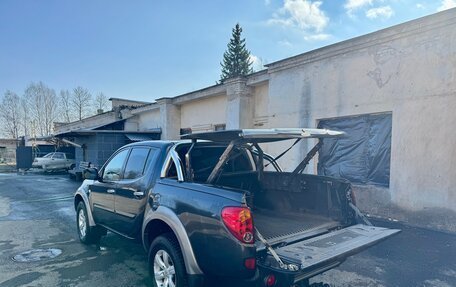 Mitsubishi L200 IV рестайлинг, 2011 год, 1 290 000 рублей, 9 фотография