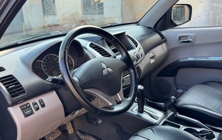 Mitsubishi L200 IV рестайлинг, 2011 год, 1 290 000 рублей, 14 фотография
