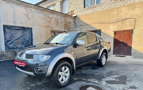 Mitsubishi L200 IV рестайлинг, 2011 год, 1 290 000 рублей, 3 фотография