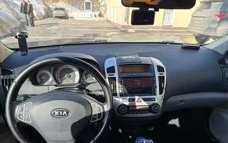 KIA cee'd I рестайлинг, 2008 год, 800 000 рублей, 12 фотография