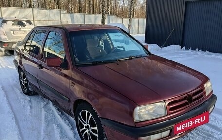 Volkswagen Vento, 1993 год, 120 000 рублей, 3 фотография