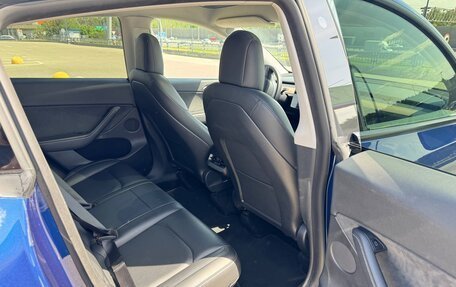 Tesla Model Y I, 2021 год, 4 500 000 рублей, 12 фотография