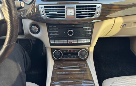 Mercedes-Benz CLS, 2015 год, 3 090 000 рублей, 13 фотография