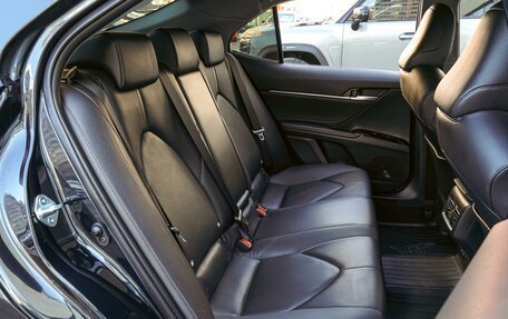 Toyota Camry, 2020 год, 3 240 000 рублей, 7 фотография