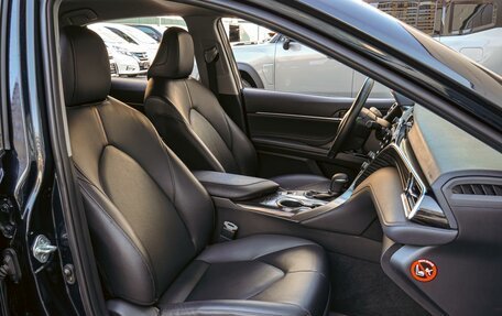 Toyota Camry, 2020 год, 3 240 000 рублей, 8 фотография