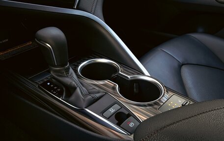 Toyota Camry, 2020 год, 3 240 000 рублей, 12 фотография