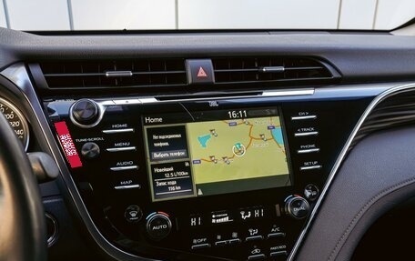 Toyota Camry, 2020 год, 3 240 000 рублей, 13 фотография