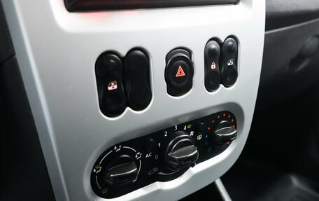 Renault Sandero I, 2012 год, 530 000 рублей, 11 фотография