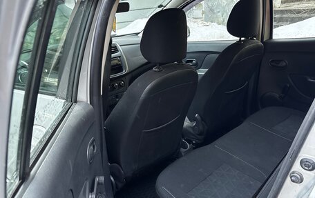 Renault Sandero II рестайлинг, 2016 год, 800 000 рублей, 8 фотография