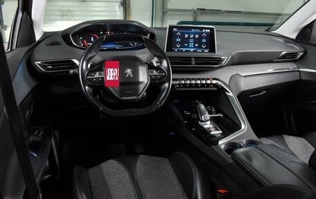 Peugeot 3008 II, 2017 год, 1 875 000 рублей, 6 фотография