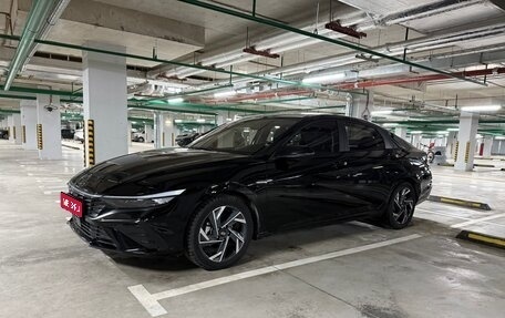 Hyundai Elantra, 2024 год, 2 450 000 рублей, 1 фотография