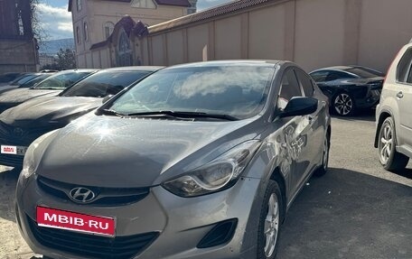 Hyundai Elantra V, 2013 год, 550 000 рублей, 1 фотография