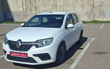 Renault Logan II, 2020 год, 700 000 рублей, 1 фотография