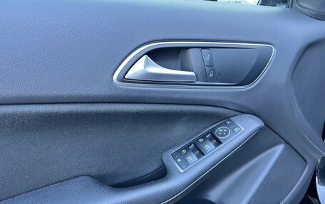 Mercedes-Benz GLA, 2016 год, 1 899 000 рублей, 11 фотография