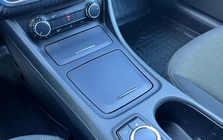 Mercedes-Benz GLA, 2016 год, 1 899 000 рублей, 14 фотография