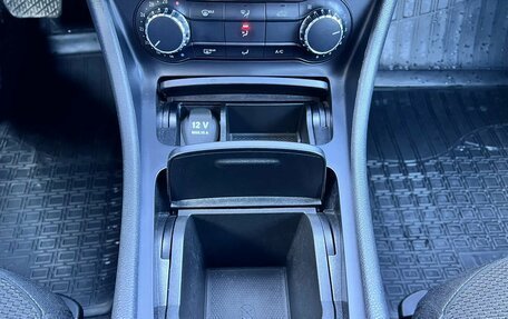 Mercedes-Benz GLA, 2016 год, 1 899 000 рублей, 15 фотография