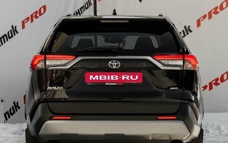 Toyota RAV4, 2020 год, 3 385 000 рублей, 6 фотография