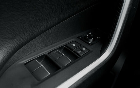 Toyota RAV4, 2020 год, 3 385 000 рублей, 23 фотография