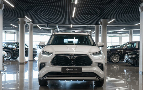 Toyota Highlander, 2025 год, 5 650 000 рублей, 3 фотография