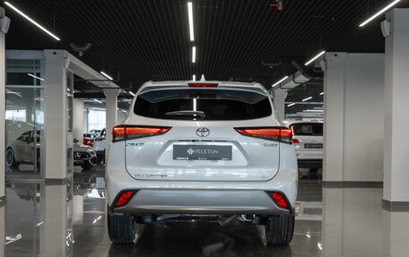 Toyota Highlander, 2025 год, 5 650 000 рублей, 6 фотография